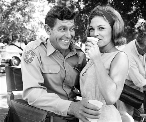 joanna moore huwelijkspartner|Why Peggy From The Andy Griffith Show Left And。